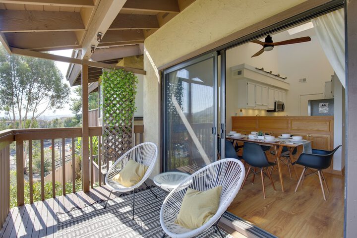 La Mesa Townhome: 15 Mi to San Diego!