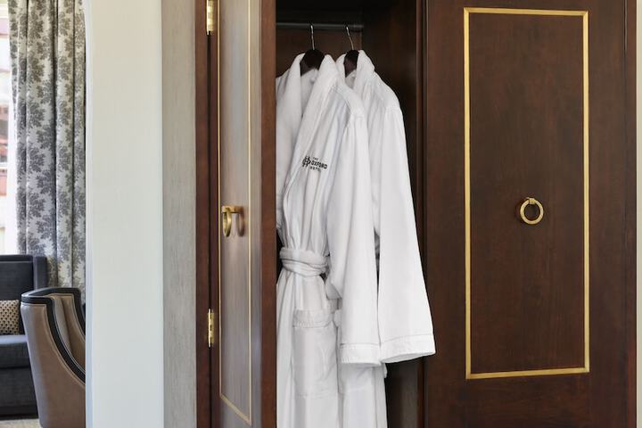 Room 48 of 78