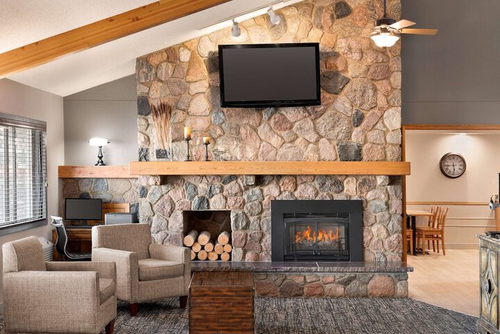 Hotel Interior 10 of 45