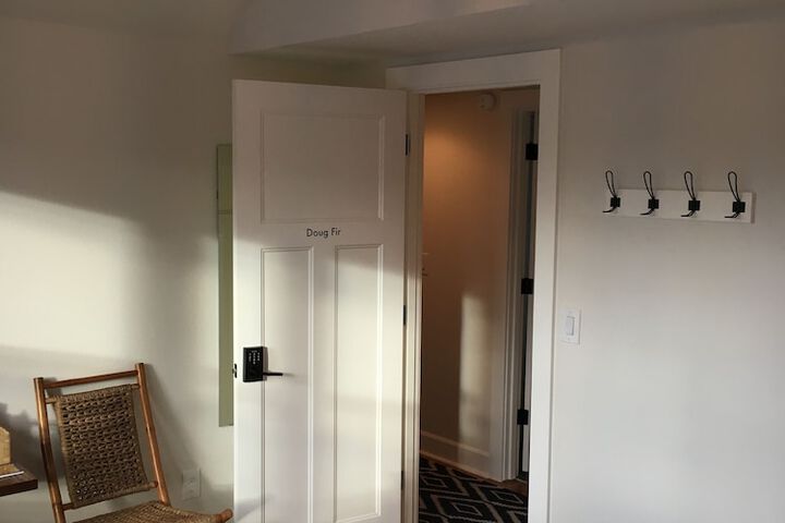 Room 15 of 58