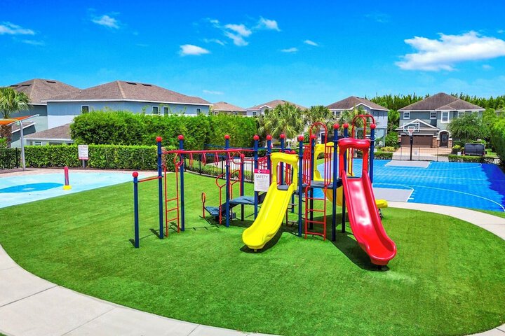 Encore Resort and Water Park at Reunion by Rentyl