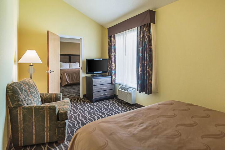 Room 16 of 51