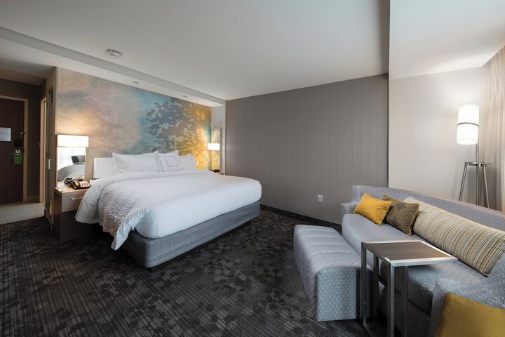 Room 18 of 32