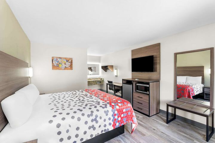 Econo Lodge Inn & Suites Ocean Springs - Biloxi