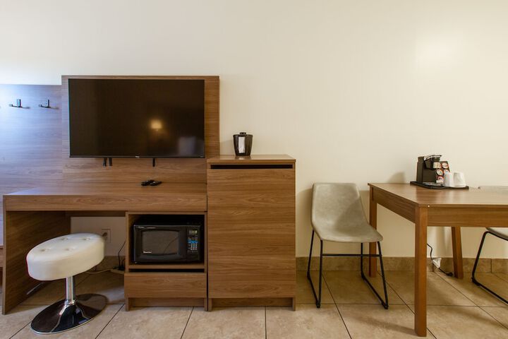 Room 13 of 46