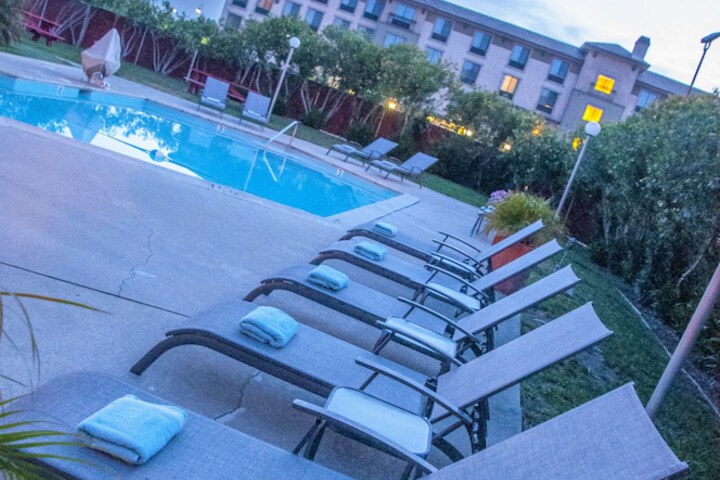 Pool 13 of 51