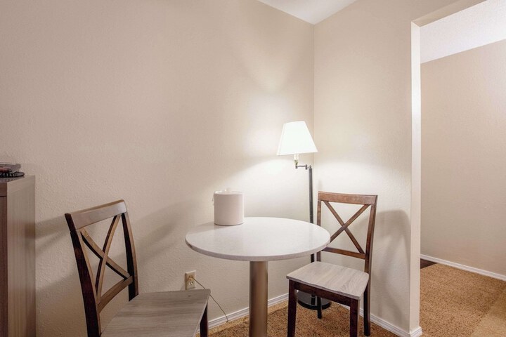 Room 43 of 52