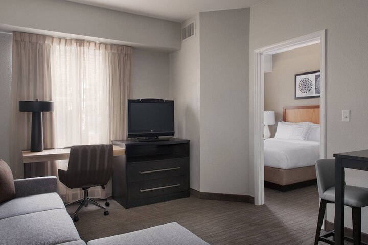 Room 18 of 26