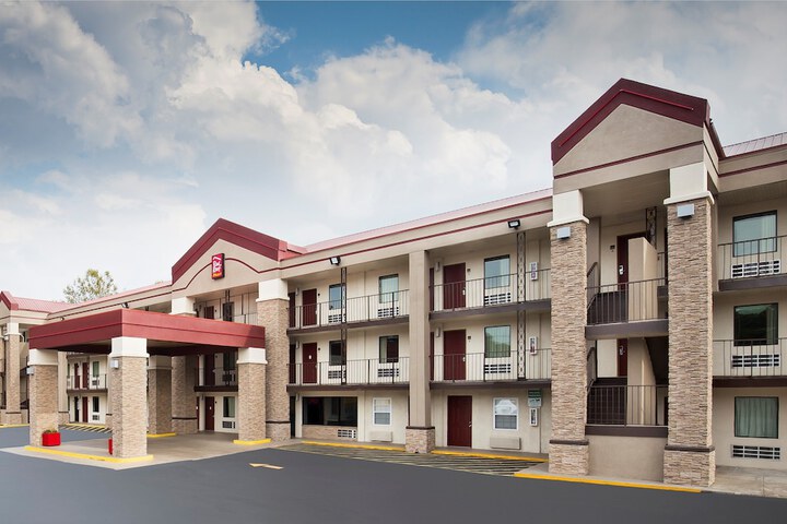 Red Roof Inn PLUS+ Birmingham East - Irondale / Airport