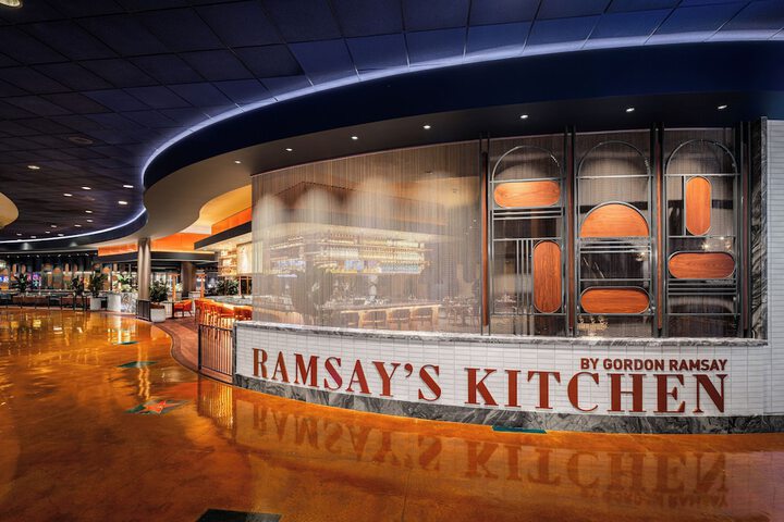 Silver Legacy Reno- a Caesars Rewards Destination