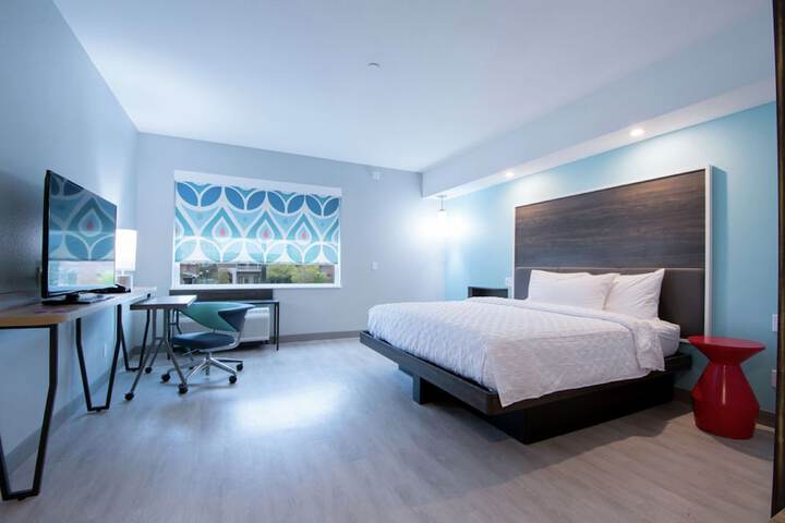 Room 43 of 50