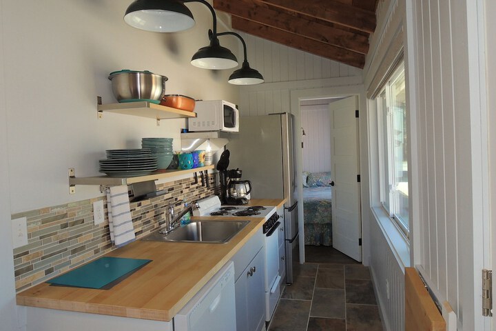 Shorelands Guest Resort and Cottages