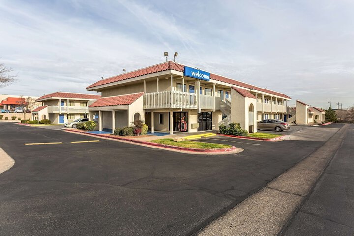 Hotel 6 of 34
