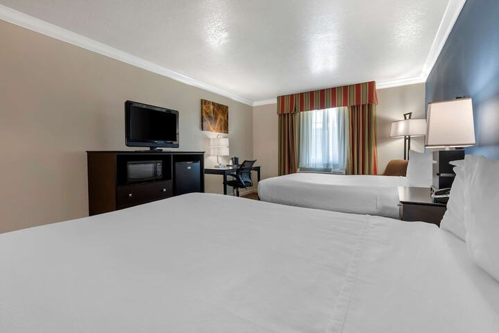 Best Western Colonial Inn