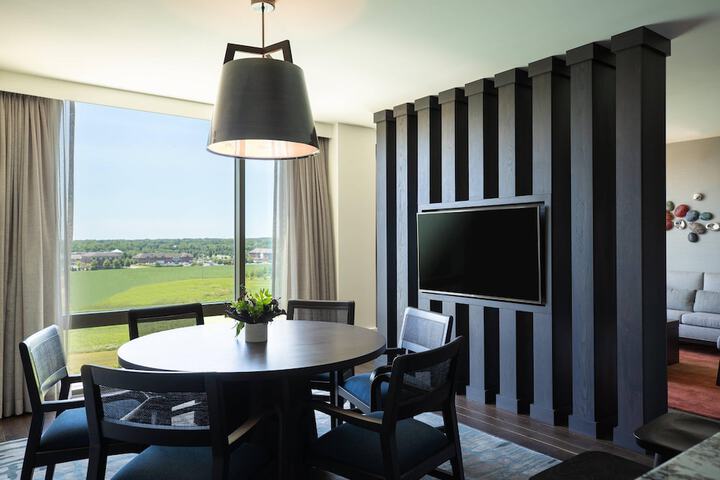 Room 27 of 70
