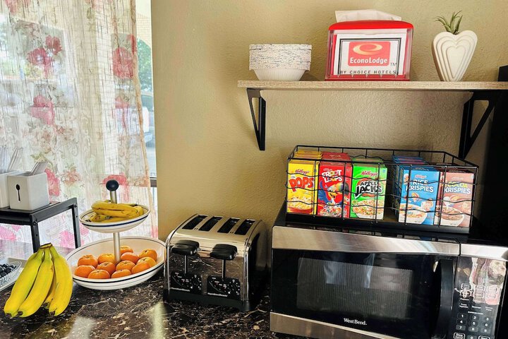 Breakfast/Coffee Service 58 of 63