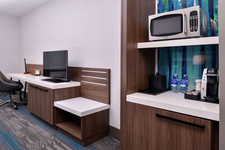Room 43 of 61