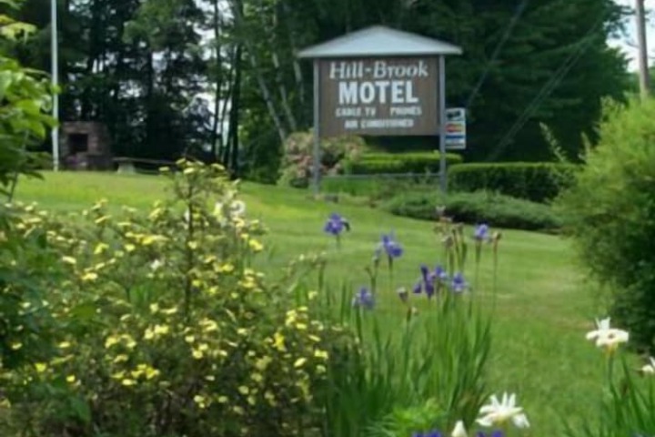 Hill - Brook Motel
