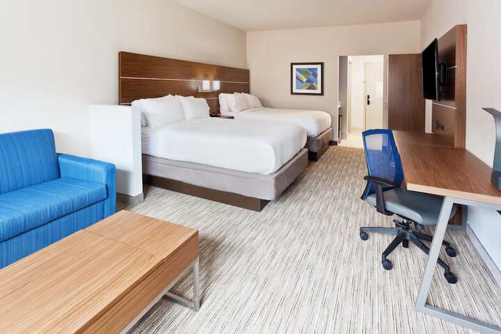 Room 33 of 49