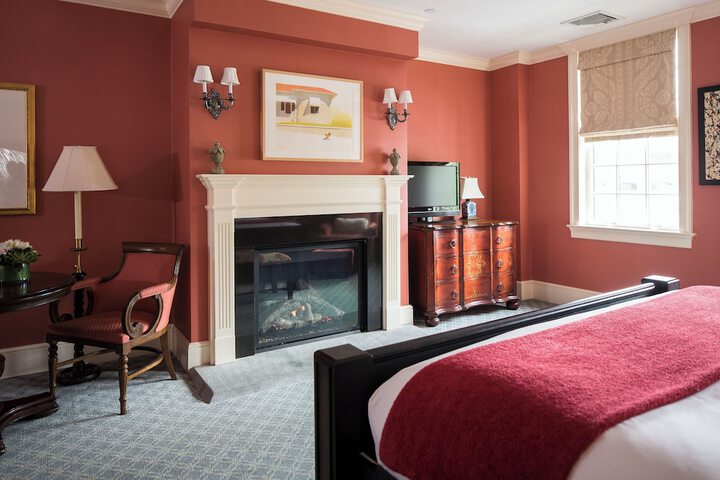 Room 8 of 35