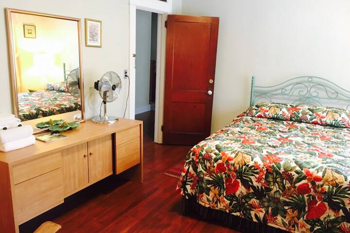 Room 46 of 82