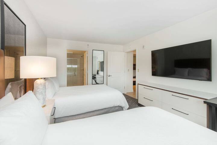 Room 44 of 101