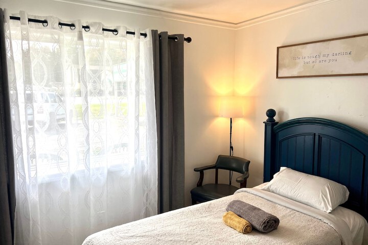 Room 14 of 24