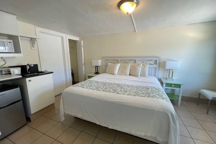 Room 25 of 62