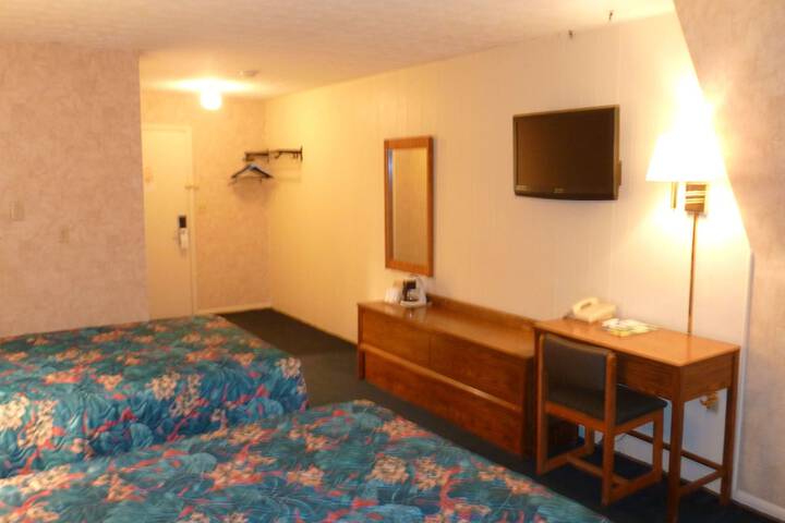 Room 10 of 15
