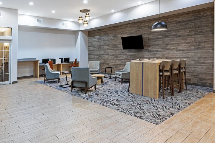 Hotel 15 of 82