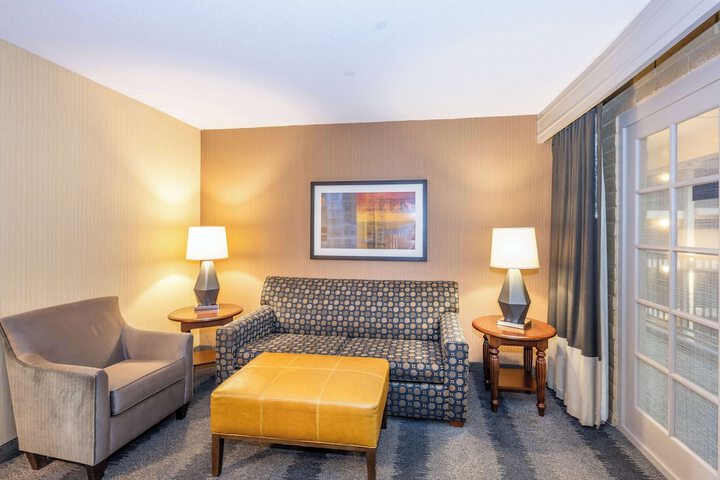 Room 65 of 110