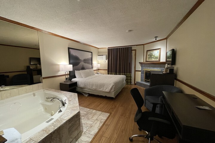 Room 43 of 58