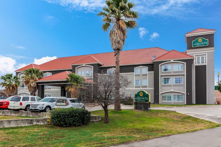 La Quinta Inn & Suites by Wyndham Seguin