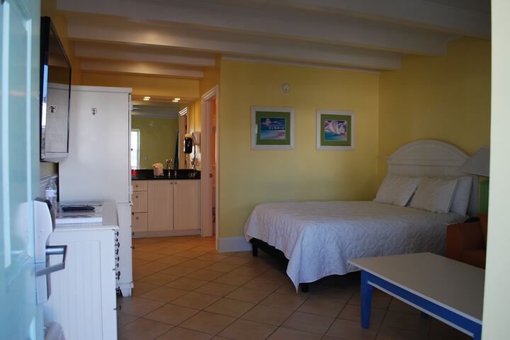 Room 32 of 36