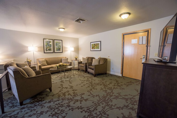 Room 12 of 25