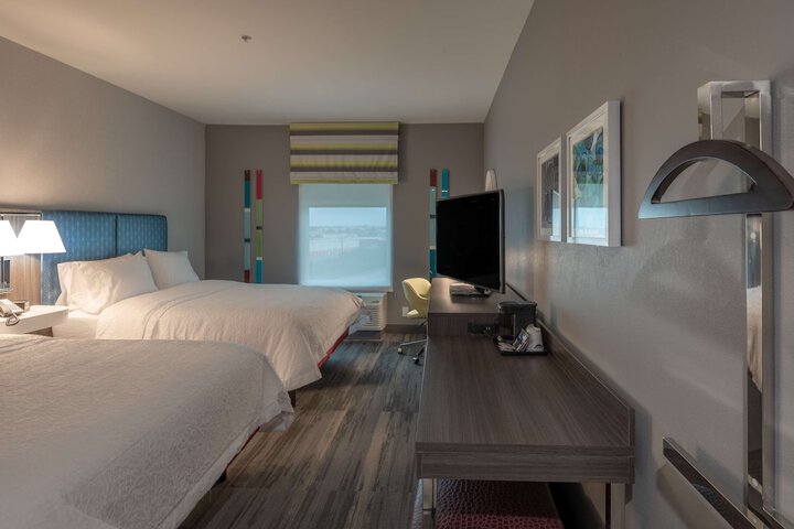 Room 35 of 61