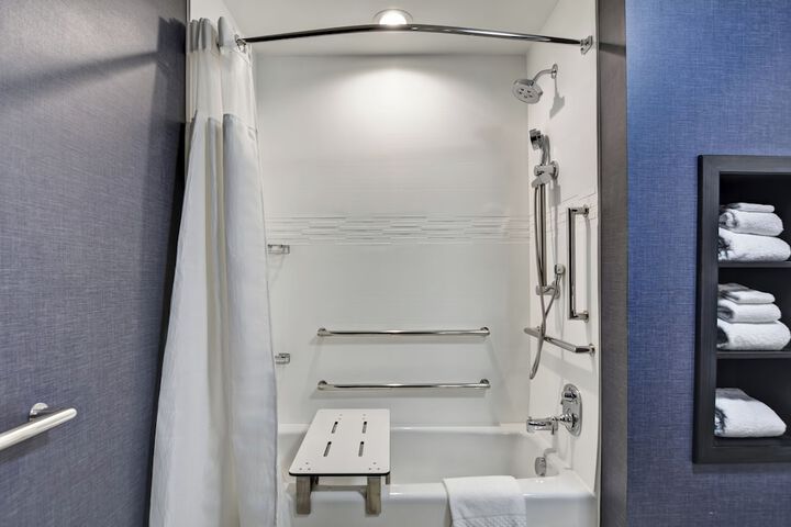 Residence Inn by Marriott Cleveland Airport / Middleburg Heights