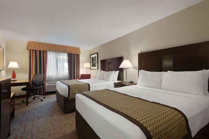 Baymont by Wyndham Belleville Airport Area