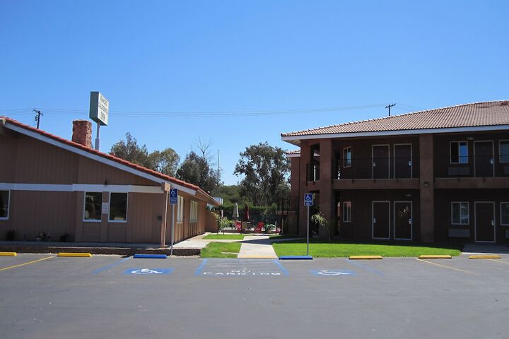 Hotel 2 of 35