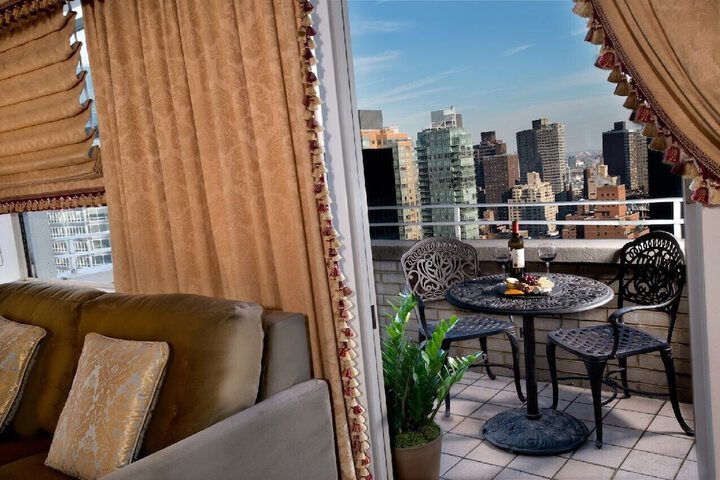 The Kimberly Hotel