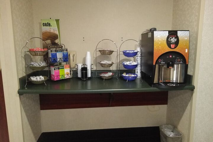 Breakfast/Coffee Service 40 of 43