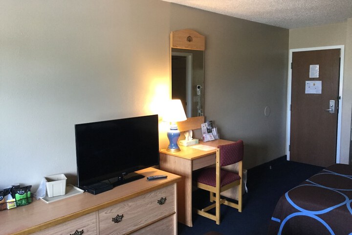 Room 20 of 26