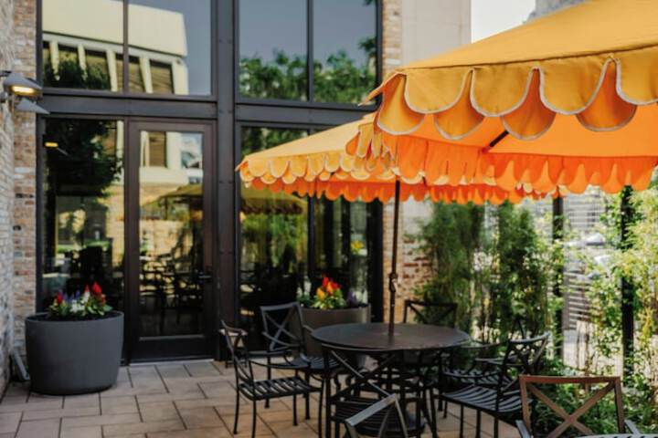 Surety Hotel Autograph Collection