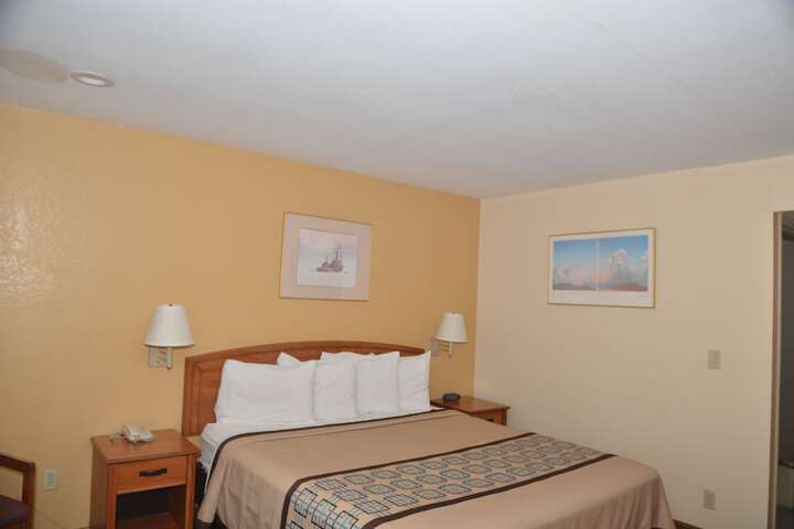Room 17 of 21