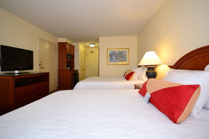 Room 17 of 36