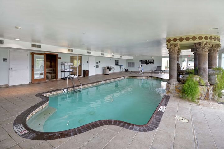 Pool 7 of 37