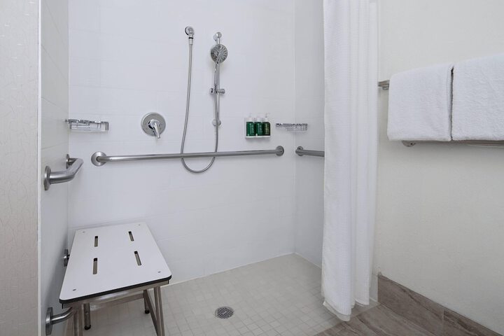 Room 14 of 23