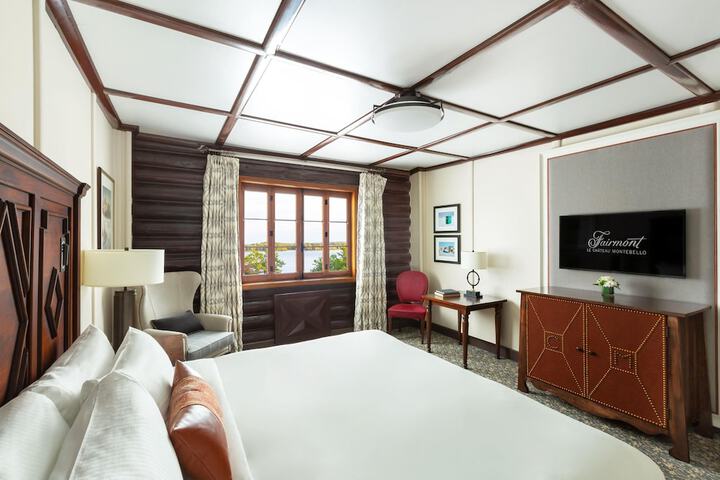 Room 37 of 97