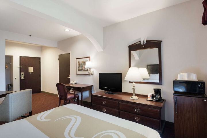 Room 46 of 59