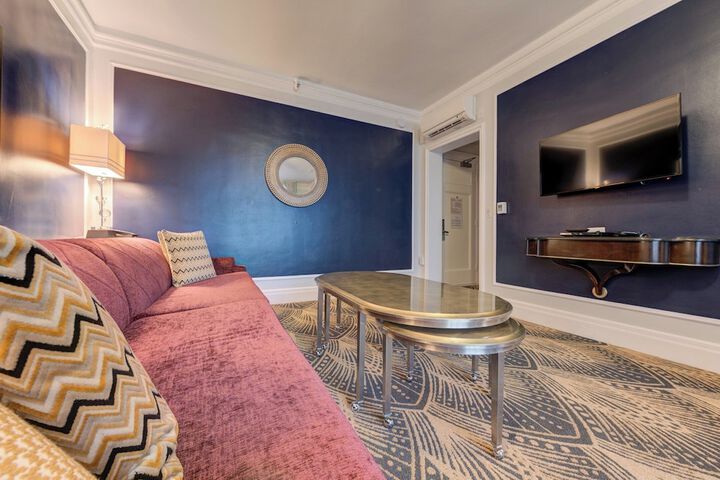 Room 34 of 51